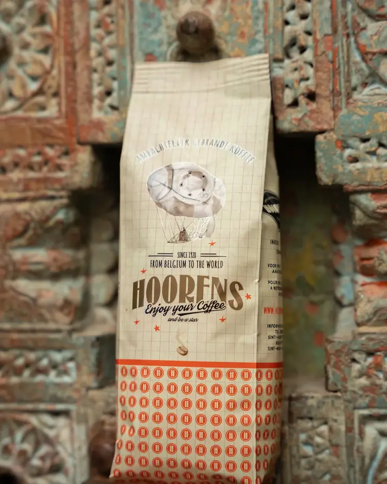 Een pak Hoorens-koffie uit de eigen branderij